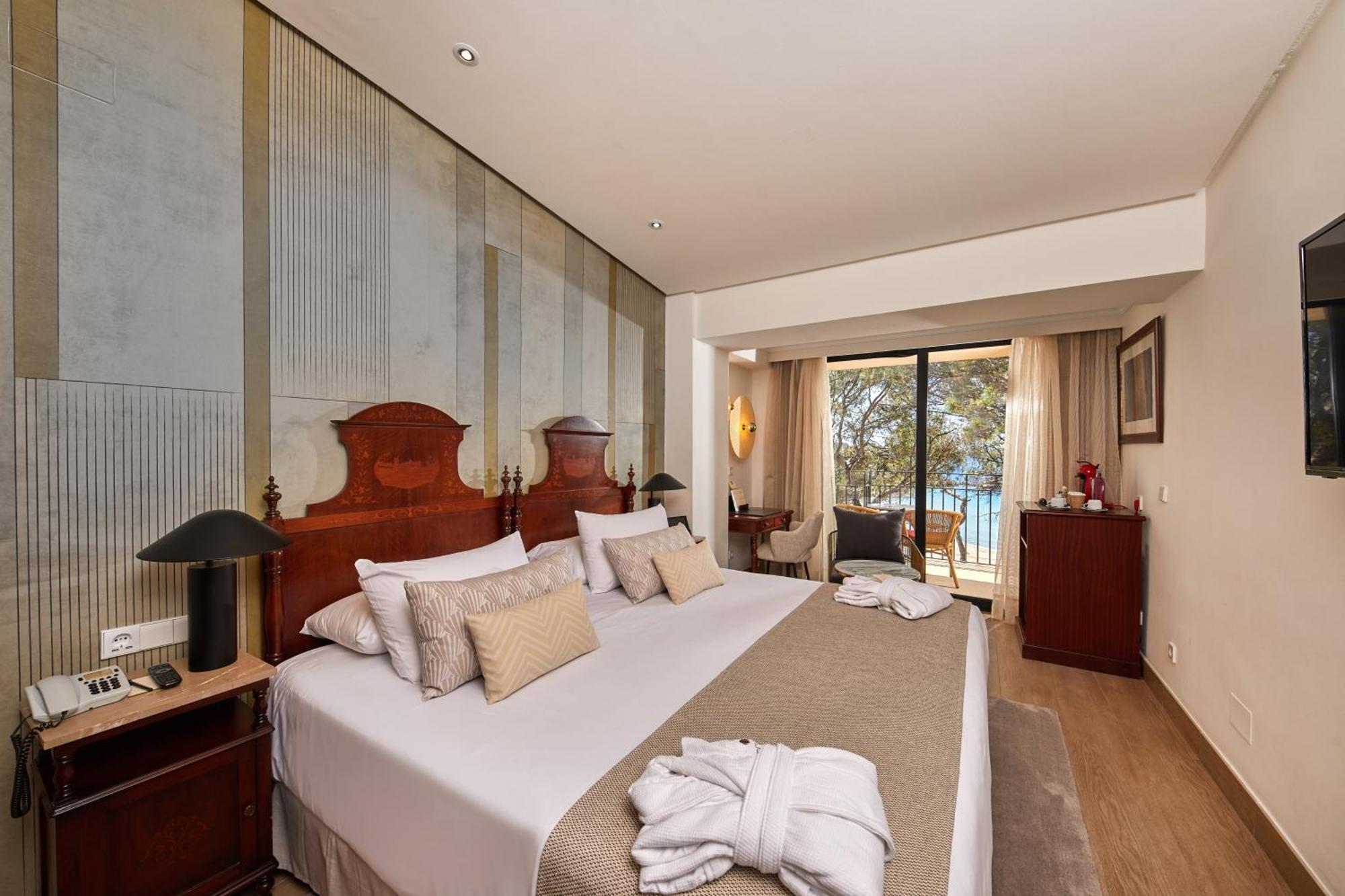 Secrets Mallorca Villamil Resort & Spa - Adults Only 帕格拉 外观 照片 A room at the hotel