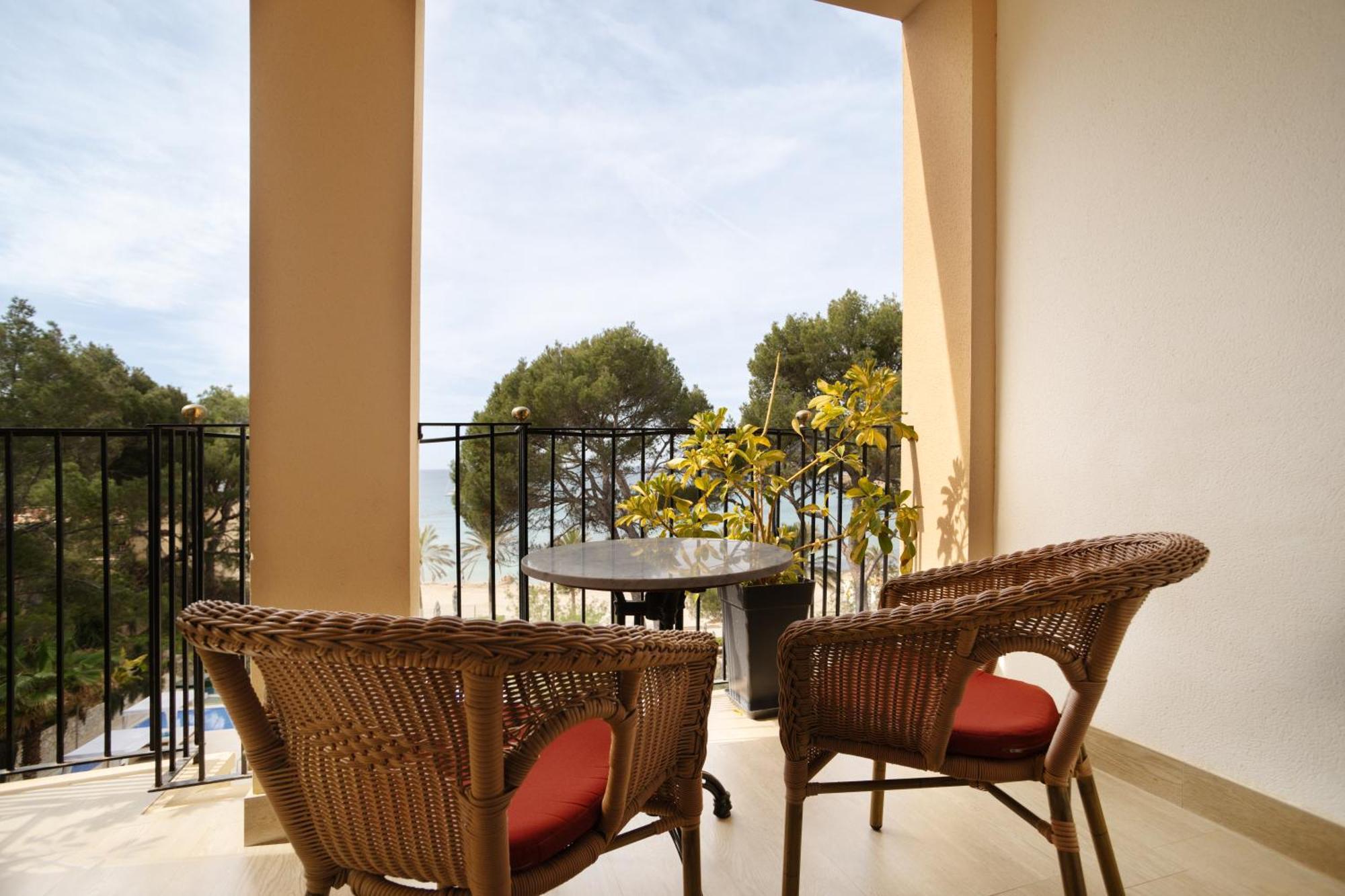Secrets Mallorca Villamil Resort & Spa - Adults Only 帕格拉 外观 照片 A balcony