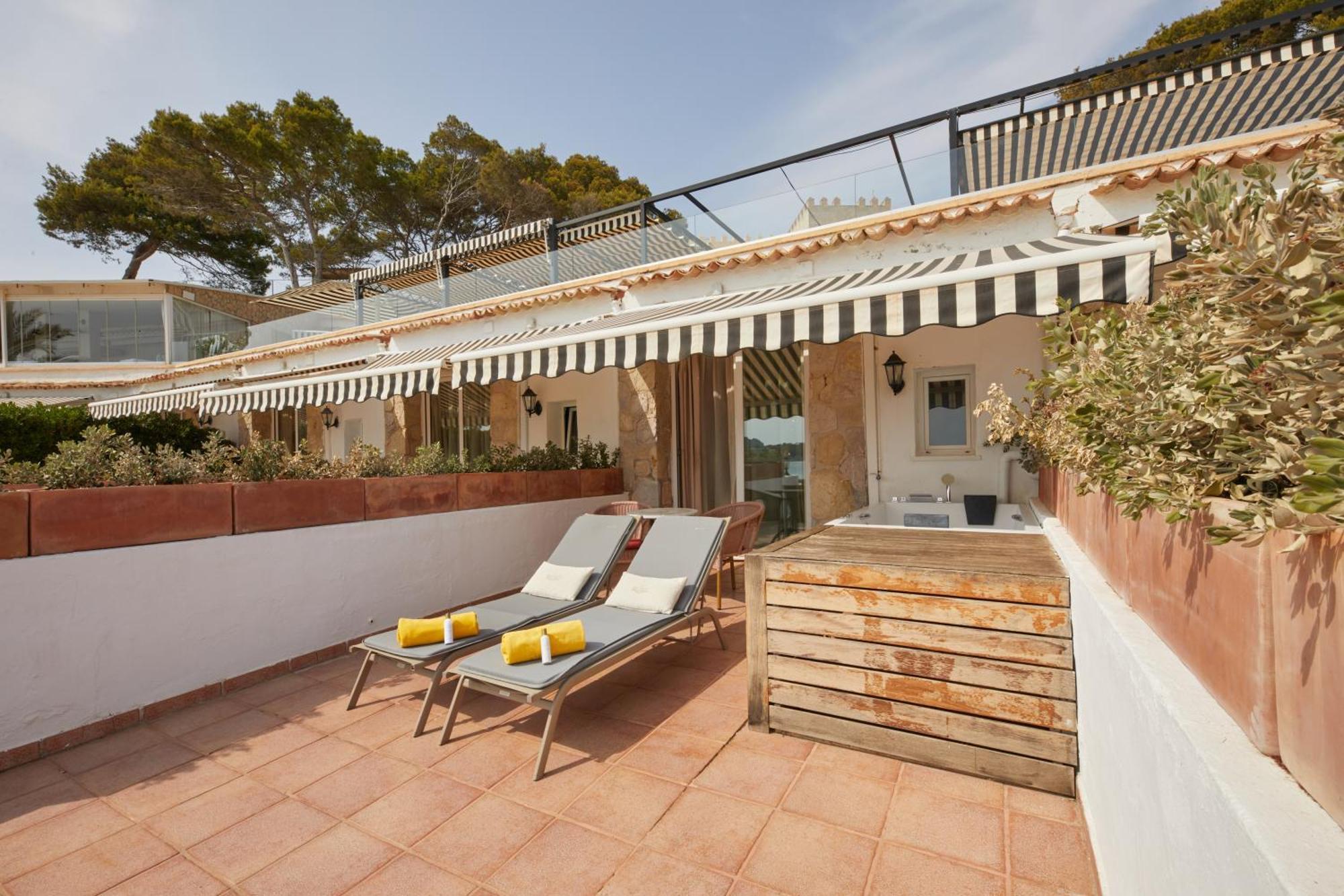 Secrets Mallorca Villamil Resort & Spa - Adults Only 帕格拉 外观 照片 Terrace of a suite