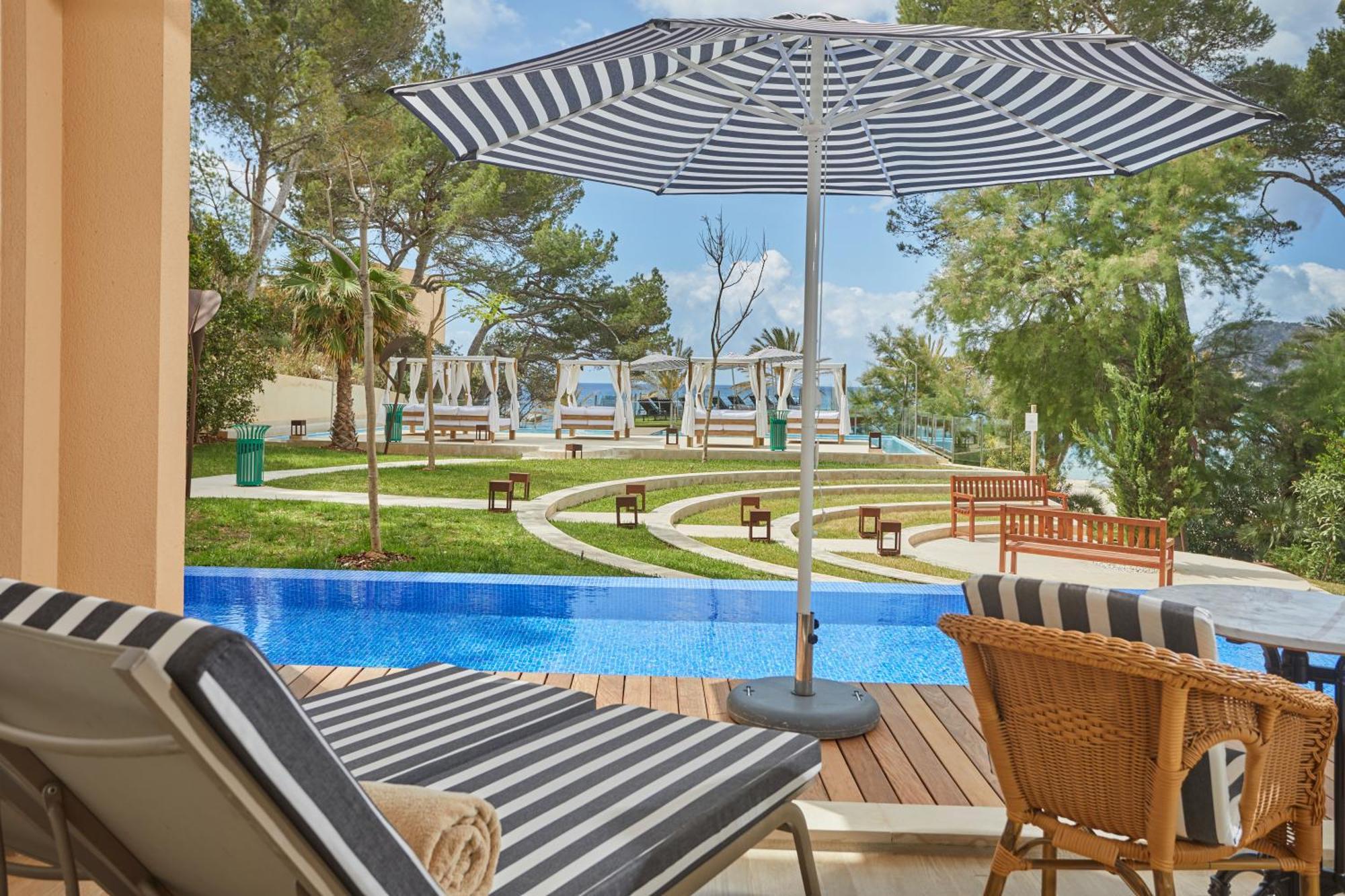 Secrets Mallorca Villamil Resort & Spa - Adults Only 帕格拉 外观 照片 The hotel's pool