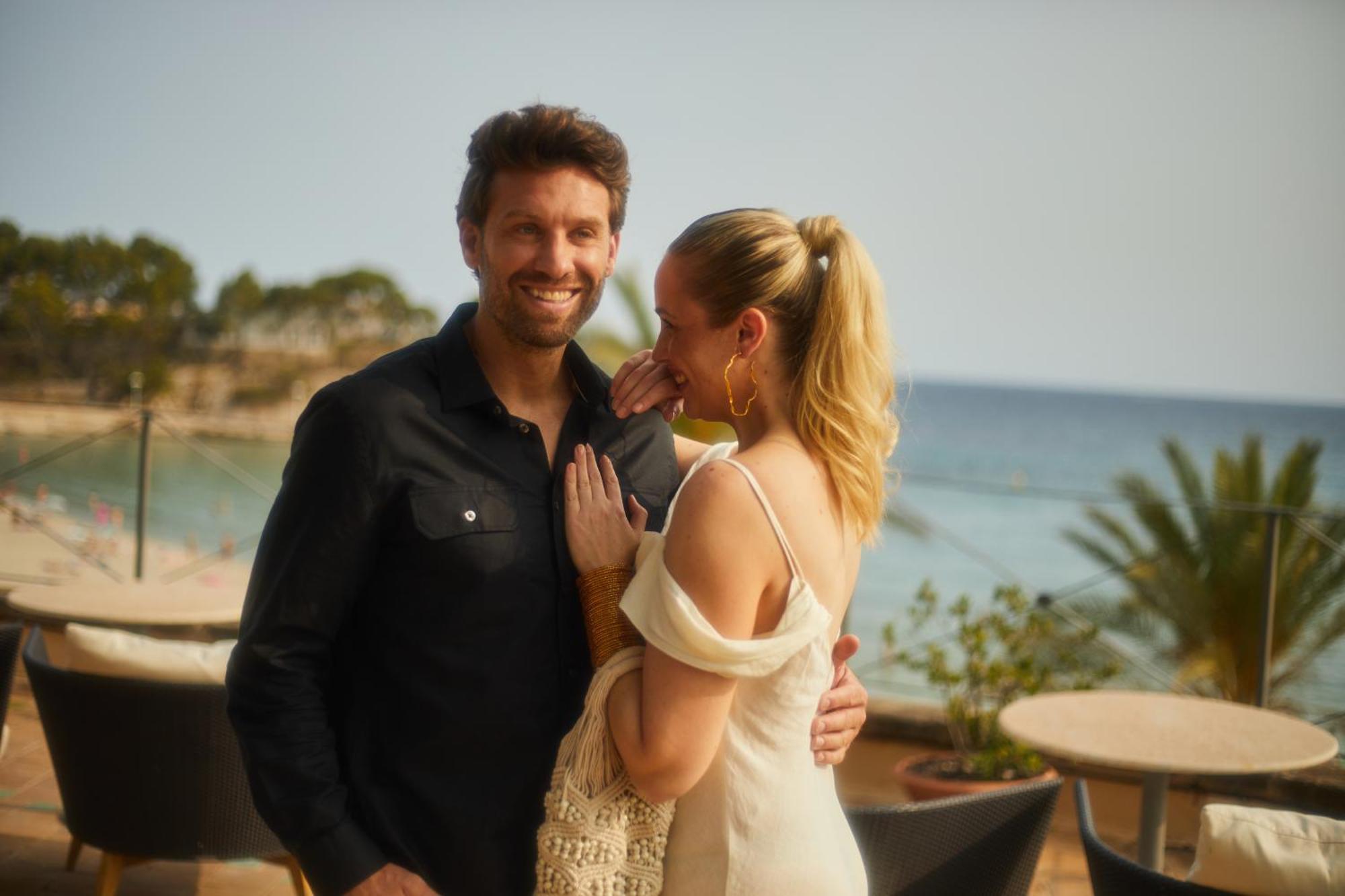 Secrets Mallorca Villamil Resort & Spa - Adults Only 帕格拉 外观 照片 Minka Kelly and Matthew Settle