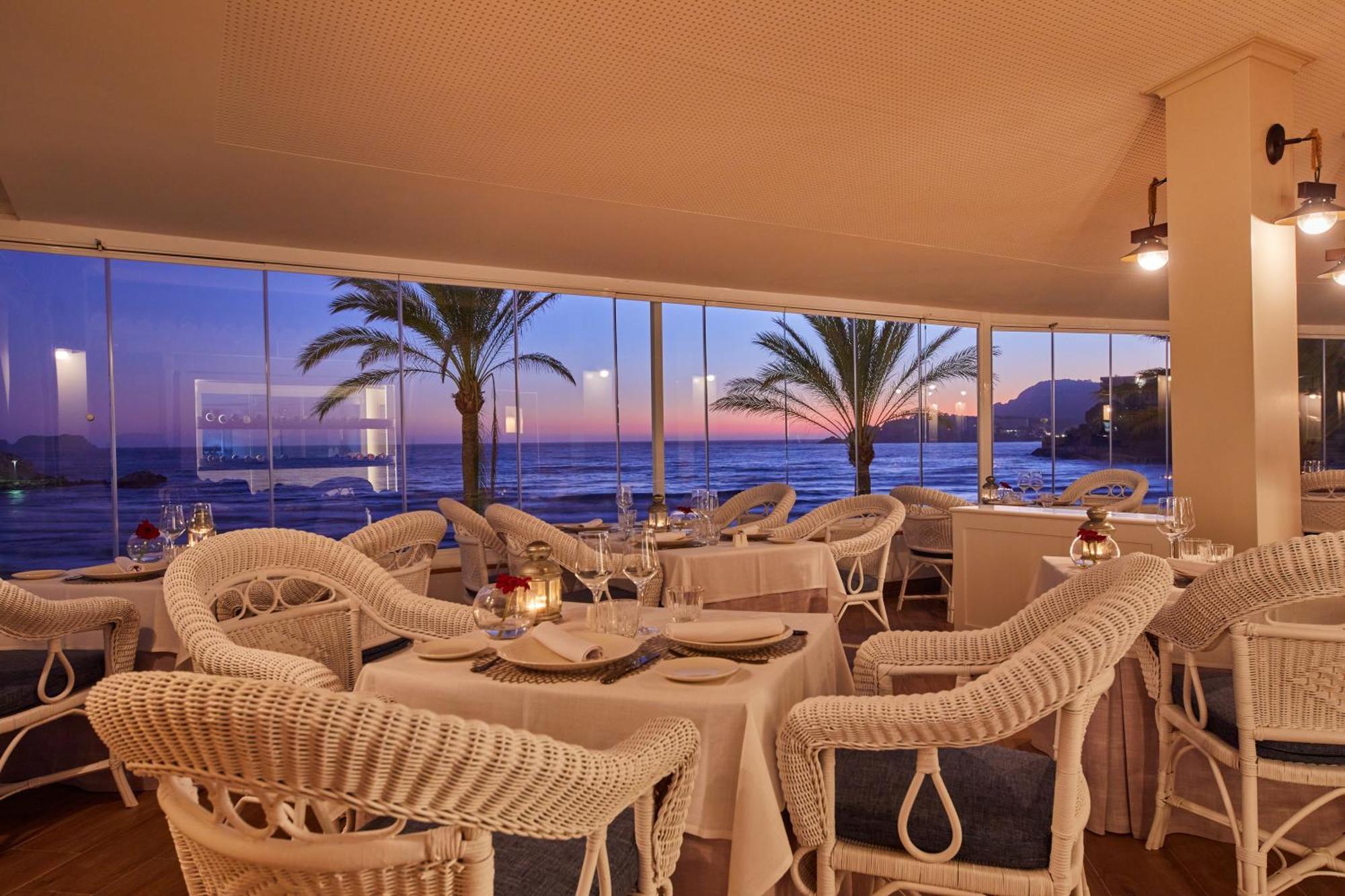 Secrets Mallorca Villamil Resort & Spa - Adults Only 帕格拉 外观 照片 Restaurant at the Hotel