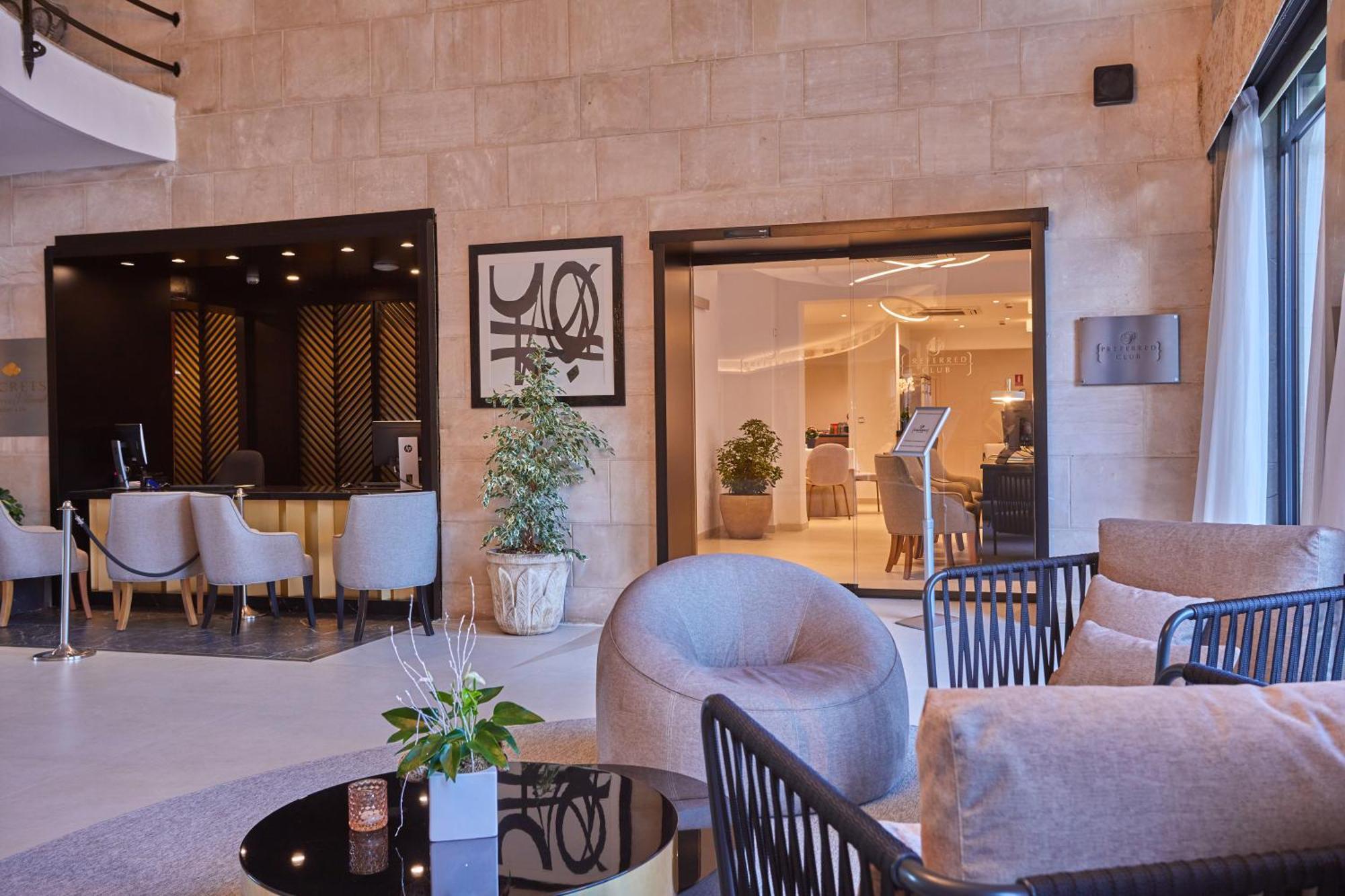 Secrets Mallorca Villamil Resort & Spa - Adults Only 帕格拉 外观 照片 The lobby of the hotel