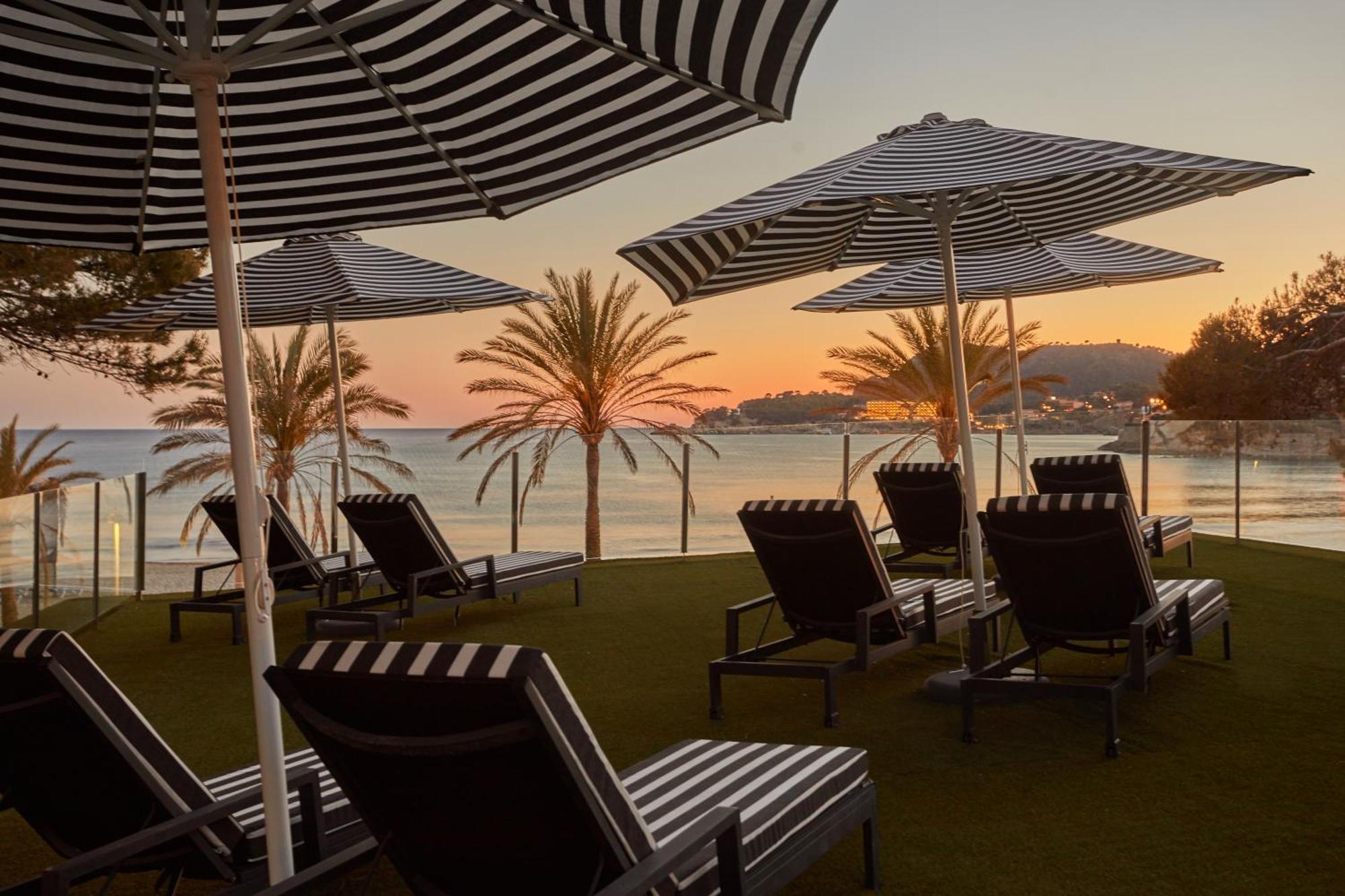 Secrets Mallorca Villamil Resort & Spa - Adults Only 帕格拉 外观 照片 Sunset at the beach